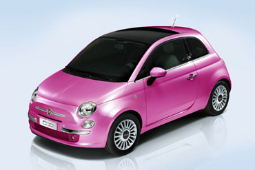 Fiat 500 na 50-te urodziny lalki Barbie