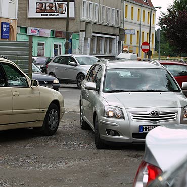 Parking znw jest peen dziur i wybojw