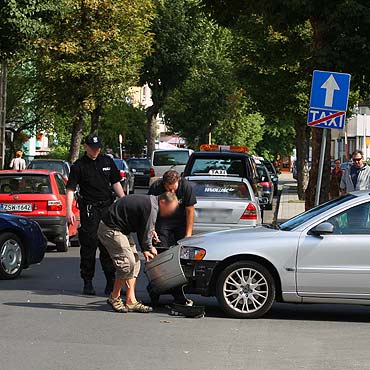 Kolejna stuczka. Niemiecki kierowca wymusi pierwszestwo