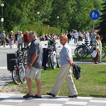Na promenadzie brakuje stojaków na rowery