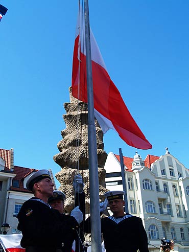  MARYNARZE W OBCHODACH 70. ROCZNICY WYBUCHU II WOJNY WIATOWEJ