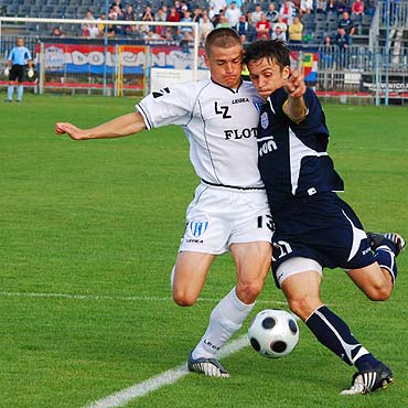 3:0 po wyrwnanym spotkaniu - relacja z meczu Dolcan Zbki - Flota winoujcie