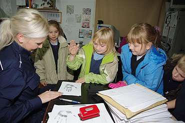 „Odwiedziny uczniw w Komendzie”