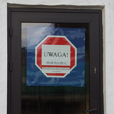 Podjazd dla (wybranych) niepenosprawnych 