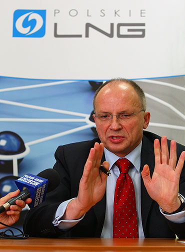 PLNG: Tak dla wiaty, chodnika pod szko i ksiek dla dzieci. Nie dla: basenu i finansowania Floty