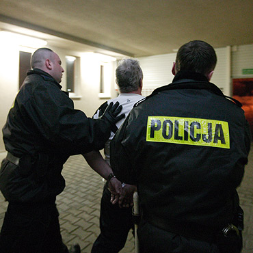 Pijany mczyzna zdemolowa izb przyj szpitala