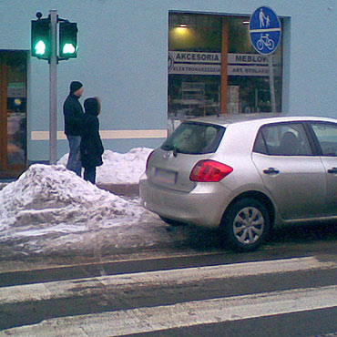 Parkuj jak chc. Policja i stra miejska nie interweniuj 