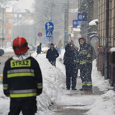 Straacy walcz z soplami i niegiem