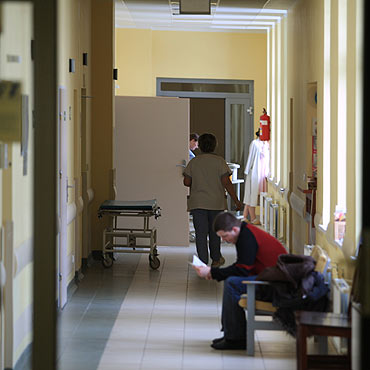 Pielgniarki czekay kilkanacie dni na wynagrodzenie