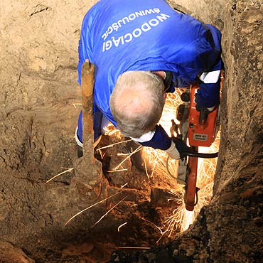 Wodociąg pękł pod ziemią