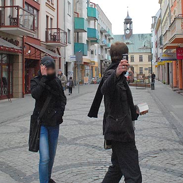 Hieny wykorzystuj aob