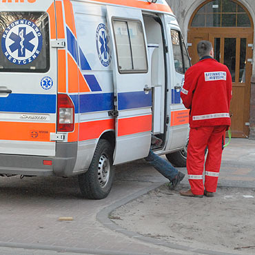 Kolejny napad w winoujciu? Ofiara otara si  o mier!  
