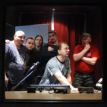 M-16 -  muzyka naszych podwrek 