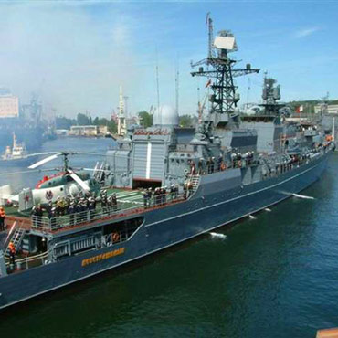 Rosyjski okrt wpynie do winoujskiego portu