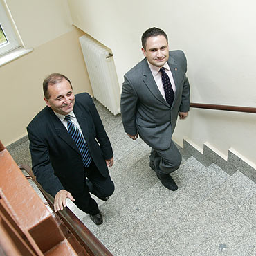 Przewodniczcy Rady Miasta Midzyzdrojw rzdzi winoujciem. Zobacz film!