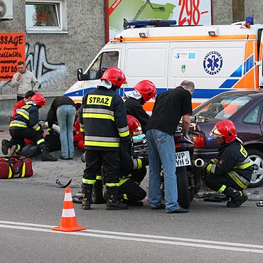 Samochd najecha na motocykl