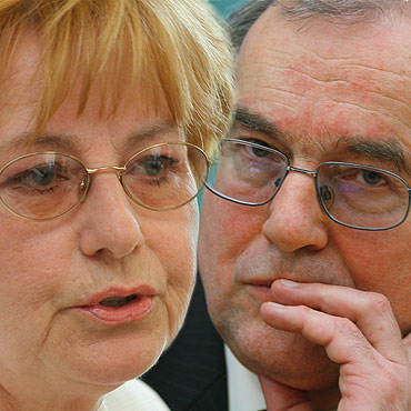 <center>Kowalski zamiast<br>Pieli - Mielczarek</center>