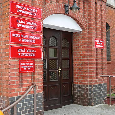 „Wypasiona” administracja