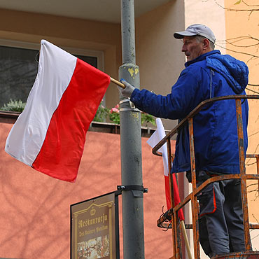 11 listopada wywie polsk flag