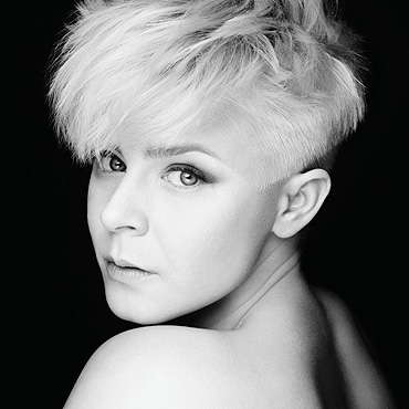 ROBYN NOMINOWANA DO GRAMMY!