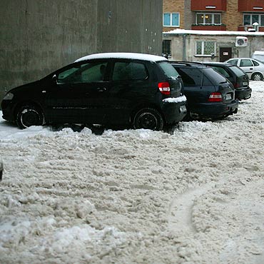 Miasto nieprzygotowane na wita. Kierowcy nie maj gdzie parkowa