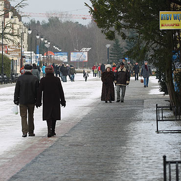 Pustki w centrum, tumy nad morzem