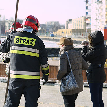 Straacy prbowali pomc abdziowi. Mimo szczerych chci nie udao si