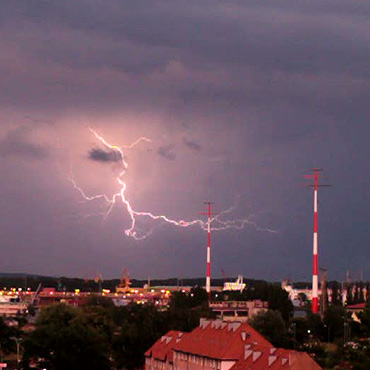 Burza potrafi przeraa, ale te zachwyca 