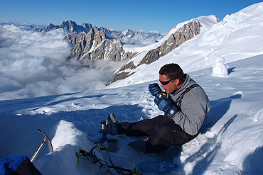 Nawet wspinaczka mu nie straszna! Świnoujski strażnik miejski na szczycie Mont Blanc!