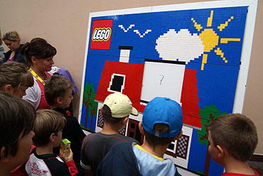 Wielkie budowanie z klockw LEGO! Zobacz film!