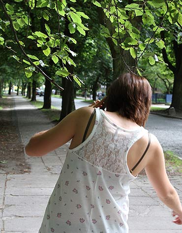 Uwaga na gazie! Mona zrobi sobie krzywd