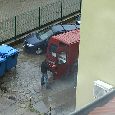 Poszed na atwizn. Podrzuci mieci w centrum miasta