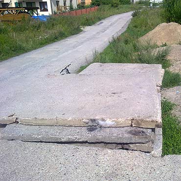 Betonowe pyty s niebezpieczne 