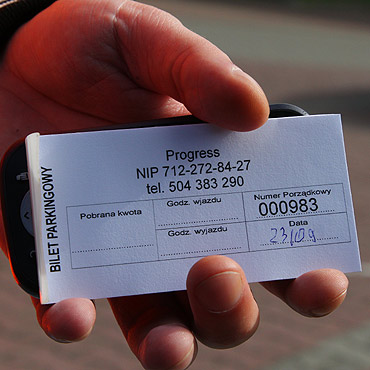 Za Komfortem kasują za parking