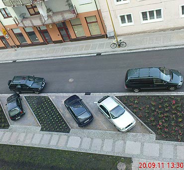 „Parkingw brakuje, a miasto grzdki uprawia...”
