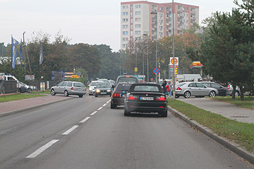 Oblenie stacji benzynowych. Policja musiaa kierowa ruchem