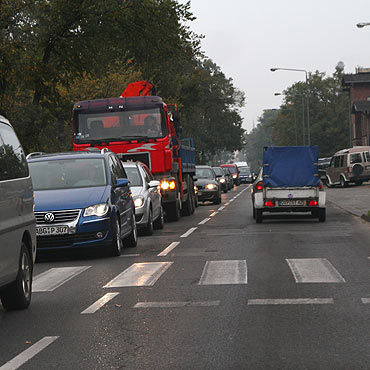 Oblenie stacji benzynowych. Policja musiaa kierowa ruchem