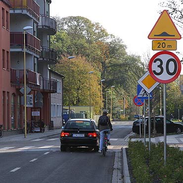 Kierowco uwaaj! Na tym progu moesz uszkodzi swoje auto!