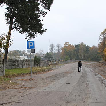 Wicej miejsc do parkowania przy cmentarzu