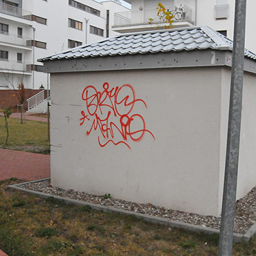 Pobazgrali farb dostawcze auto