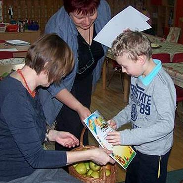 Konkurs plastyczny w Przedszkolu Miejskim nr 10 “kolorowy wiat”