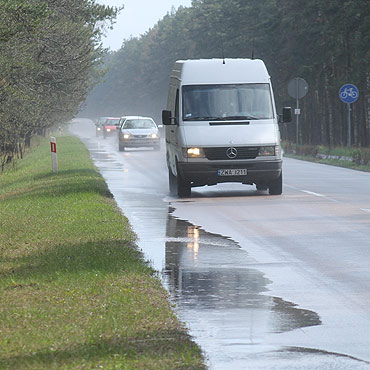 Na Karsiborskiej kierowcy jedz po dwukilometrowej kauy