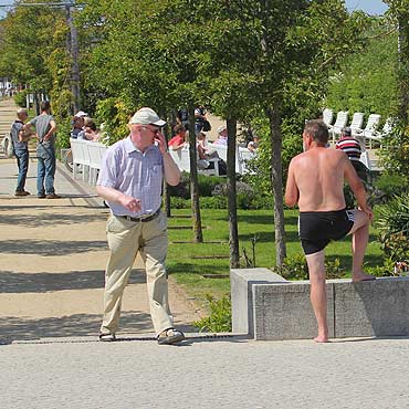 Niemcy wprowadzaj na promenadzie dresscode