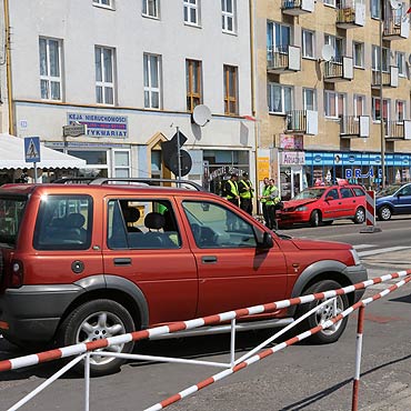 Dwa auta zderzyły się. Ciężarna pasażerka w szpitalu