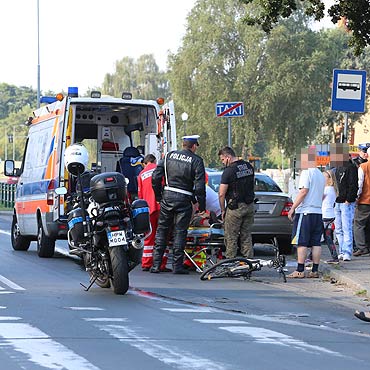 Kolejny wypadek z udziaem rowerzysty. Rannego zabra migowiec
