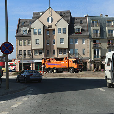 Przeczyszczali kanalizacj na Placu Wolnoci