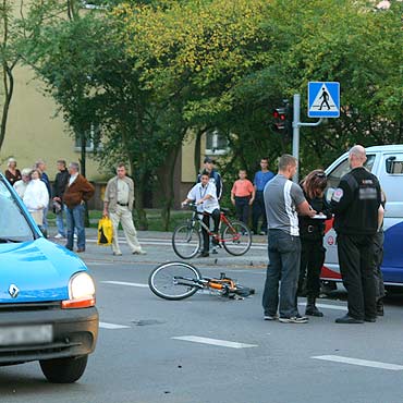 Wjecha na „zebr” pomimo czerwonego wiata