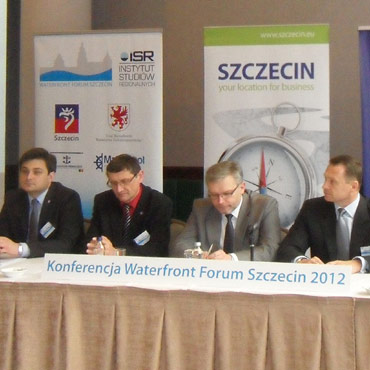 „12,5m” podczas debaty na temat „waterfront’ów”