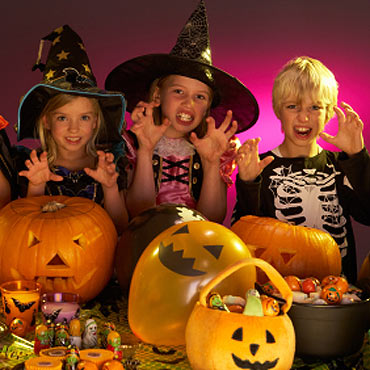 Halloweenowi terroryci. Rzucali jajkami i rozsypywali mk