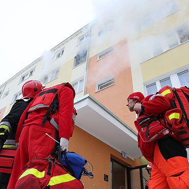 Pomog poszkodowanej w poarze rodzinie